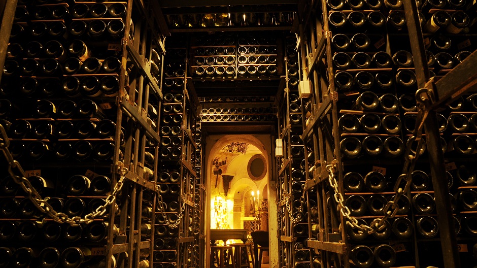 Tour_dArgent_wine_collection