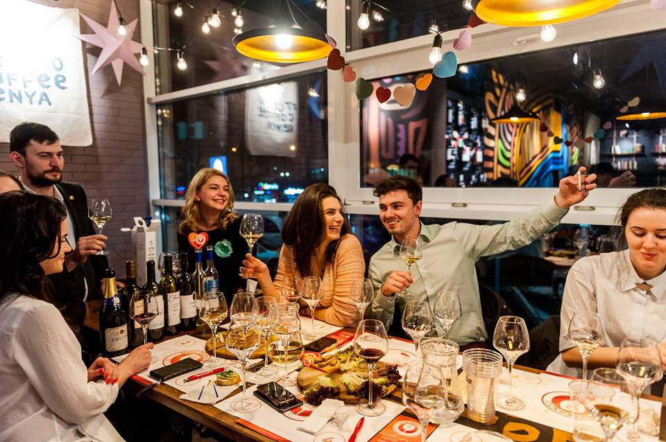 Wine_Friendly_PaniPit_wine_tasting_restaurant_moldova