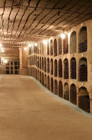 Pools are closed, cool yourself in the cellars from Milestii Mici!